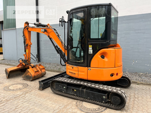Cat 303.5ECR - Mini pelle: photos 3 Cat 303.5ECR - Mini pelle: photos 3