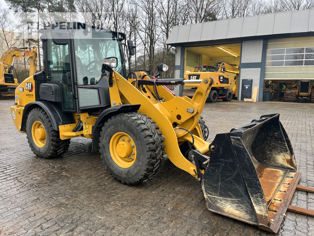 Cat 906-14 - Chargeuse sur pneus: photos 3 Cat 906-14 - Chargeuse sur pneus: photos 3