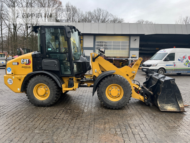 Cat 906-14 - Chargeuse sur pneus: photos 4 Cat 906-14 - Chargeuse sur pneus: photos 4