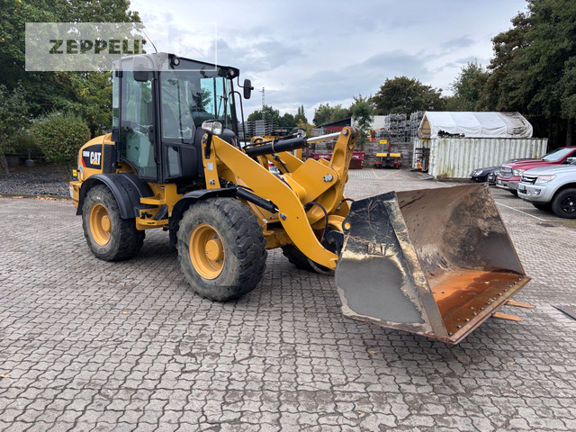 Cat 908M - Chargeuse sur pneus: photos 2 Cat 908M - Chargeuse sur pneus: photos 2