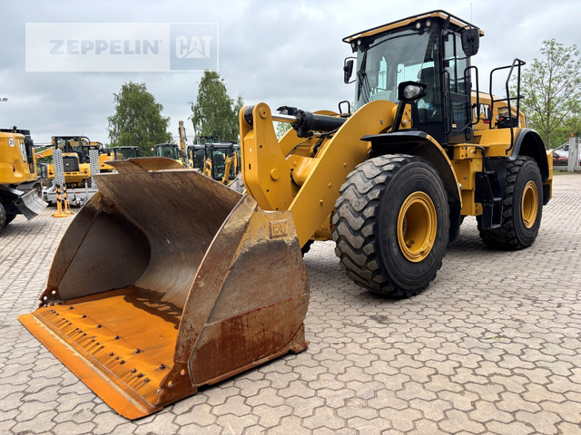 Cat 962M - Chargeuse sur pneus: photos 2 Cat 962M - Chargeuse sur pneus: photos 2