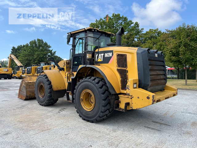 Cat 962M - Chargeuse sur pneus: photos 2 Cat 962M - Chargeuse sur pneus: photos 2