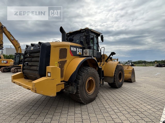 Cat 962M - Chargeuse sur pneus: photos 2 Cat 962M - Chargeuse sur pneus: photos 2