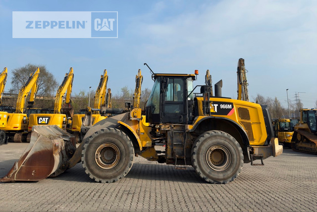 Cat 966M - Chargeuse sur pneus: photos 1 Cat 966M - Chargeuse sur pneus: photos 1