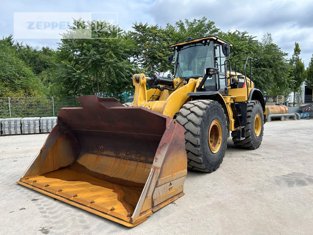 Cat 966M - Chargeuse sur pneus: photos 1 Cat 966M - Chargeuse sur pneus: photos 1
