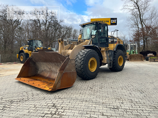 Cat 966M - Chargeuse sur pneus: photos 1 Cat 966M - Chargeuse sur pneus: photos 1
