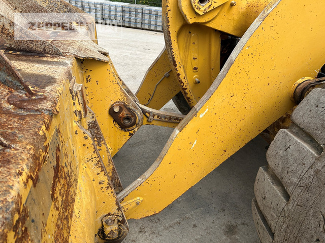 Chargeuse sur pneus Cat 966MXE: photos 10 Chargeuse sur pneus Cat 966MXE: photos 10