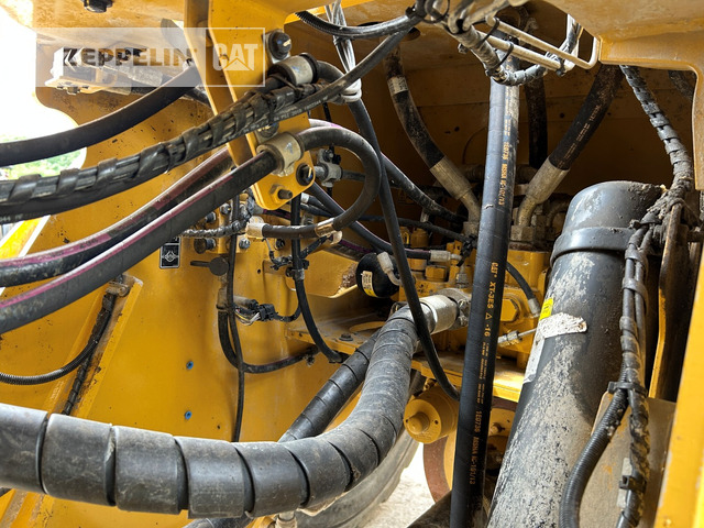 Chargeuse sur pneus Cat 966MXE: photos 28 Chargeuse sur pneus Cat 966MXE: photos 28