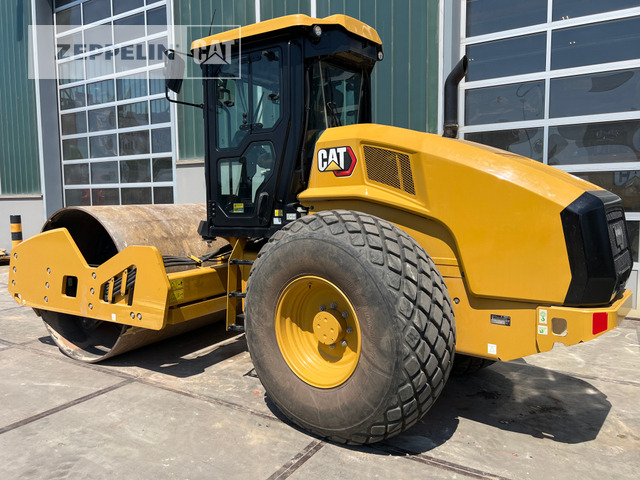Cat CS12GC - Compacteur à pieds de mouton/ Monocylindre: photos 3 Cat CS12GC - Compacteur à pieds de mouton/ Monocylindre: photos 3