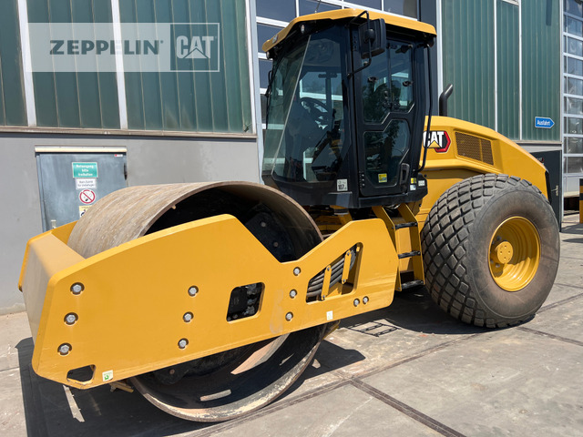 Cat CS12GC - Compacteur à pieds de mouton/ Monocylindre: photos 1 Cat CS12GC - Compacteur à pieds de mouton/ Monocylindre: photos 1