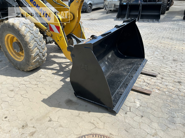Komatsu WA80M-8EO - Chargeuse sur pneus: photos 5 Komatsu WA80M-8EO - Chargeuse sur pneus: photos 5