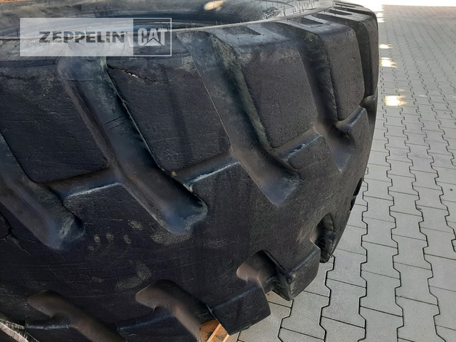 Michelin 1 x Reifen 36/65R33 - Pneu pour Engins de chantier: photos 5 Michelin 1 x Reifen 36/65R33 - Pneu pour Engins de chantier: photos 5