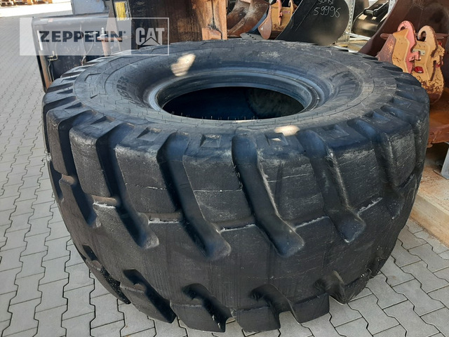 Michelin 1 x Reifen 36/65R33 - Pneu pour Engins de chantier: photos 1 Michelin 1 x Reifen 36/65R33 - Pneu pour Engins de chantier: photos 1