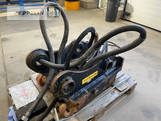 Oilquick Deutschland GmbH OQ 70/55 ex 320GC - Attache rapide pour Engins de chantier: photos 4 Oilquick Deutschland GmbH OQ 70/55 ex 320GC - Attache rapide pour Engins de chantier: photos 4