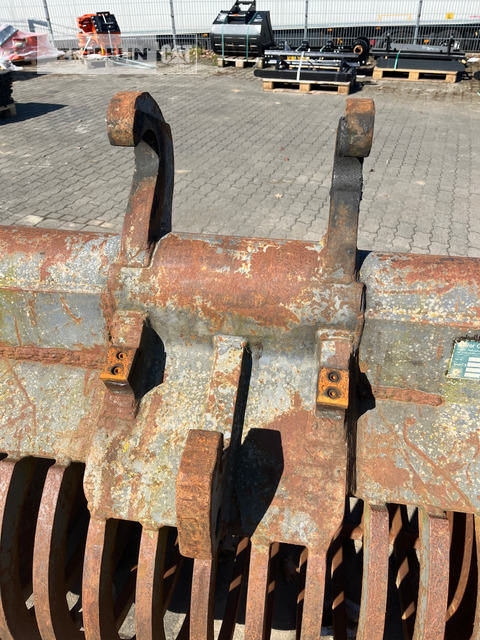 Sonstiges Primärprodukte Kompo - Godet de tri pour Engins de chantier: photos 3 Sonstiges Primärprodukte Kompo - Godet de tri pour Engins de chantier: photos 3