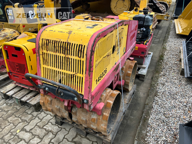 Weber Prim-Prod. Komp. Vib - Mini compacteur: photos 2 Weber Prim-Prod. Komp. Vib - Mini compacteur: photos 2
