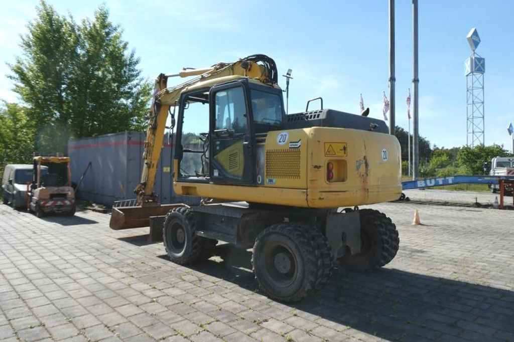 Komatsu Mobilbagger PW140-7 Mobilbagger - Pelle sur pneus: photos 5 Komatsu Mobilbagger PW140-7 Mobilbagger - Pelle sur pneus: photos 5
