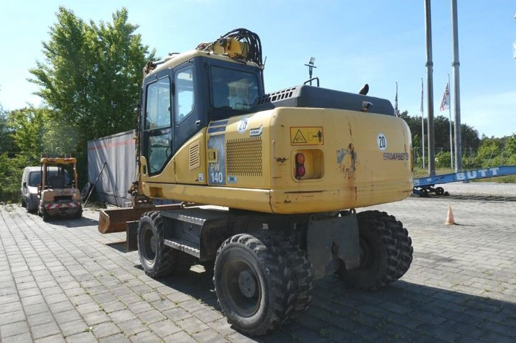 Komatsu Mobilbagger PW140-7 Mobilbagger - Pelle sur pneus: photos 4 Komatsu Mobilbagger PW140-7 Mobilbagger - Pelle sur pneus: photos 4