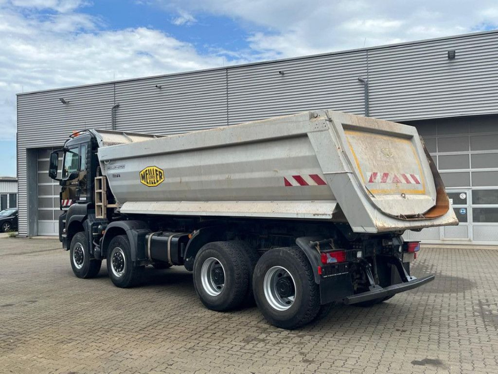 MAN TG-S 35.460 8x6 4 Achs Muldenkipper Meiller 18m³ - Camion multibenne: photos 3 MAN TG-S 35.460 8x6 4 Achs Muldenkipper Meiller 18m³ - Camion multibenne: photos 3