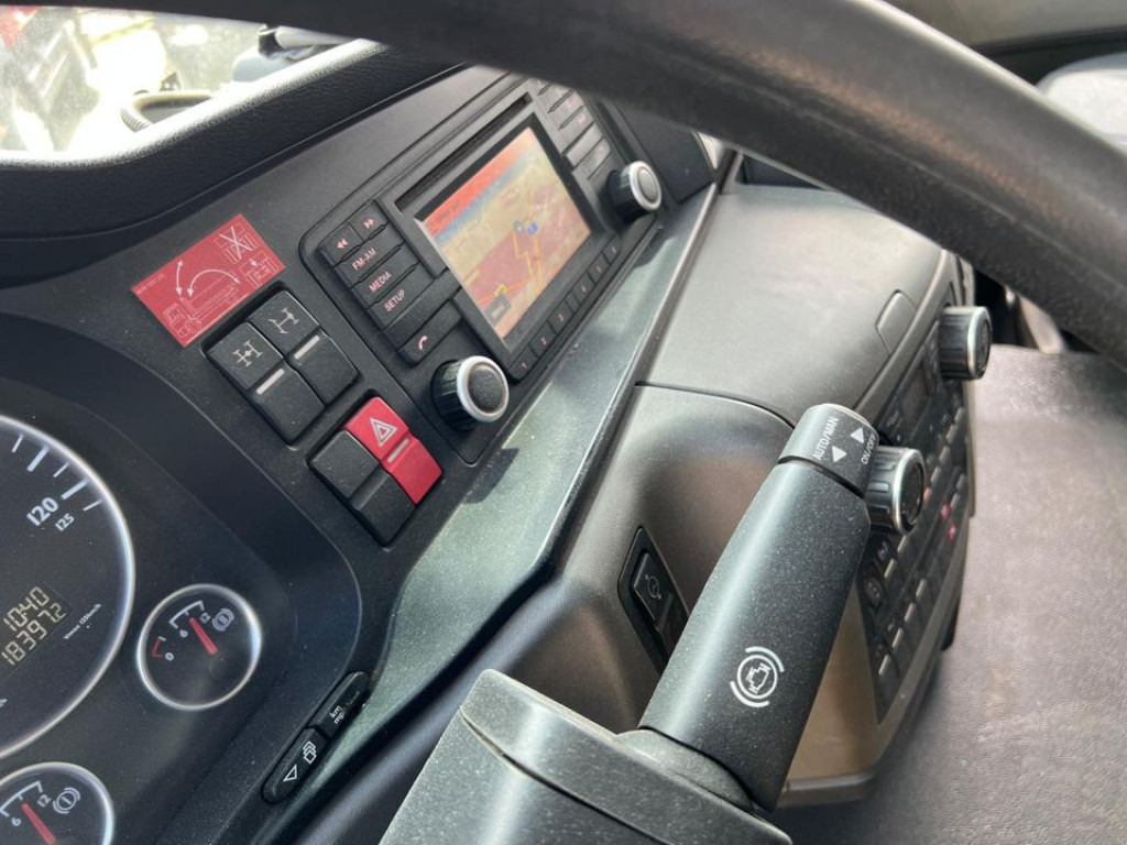 MAN TG-S 35.480 8x4 BL Abrollkipper mit Kran Penz-15L9.80+Meiller RK 30.60L Lenk-Lift Achse - Camion ampliroll, Camion grue: photos 5 MAN TG-S 35.480 8x4 BL Abrollkipper mit Kran Penz-15L9.80+Meiller RK 30.60L Lenk-Lift Achse - Camion ampliroll, Camion grue: photos 5