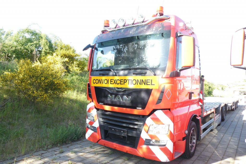 MAN TG-X 24.500 6x2-4 LL-U Pritsche Maschinentranspo - Camion porte-voitures: photos 4 MAN TG-X 24.500 6x2-4 LL-U Pritsche Maschinentranspo - Camion porte-voitures: photos 4