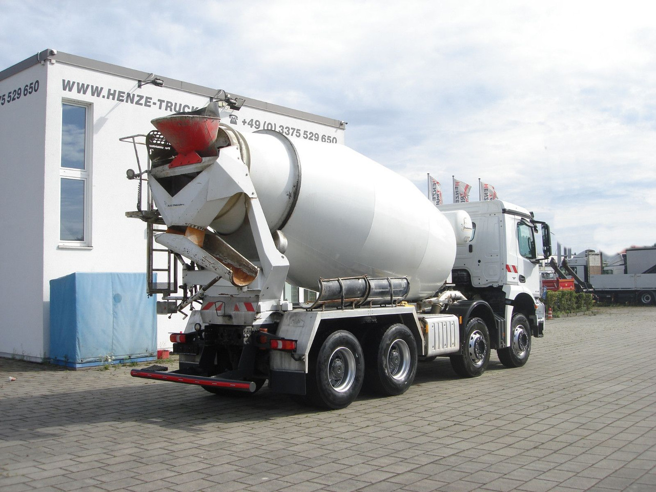 Mercedes-Benz Arocs 3240 B 8x4 - Camion malaxeur: photos 4 Mercedes-Benz Arocs 3240 B 8x4 - Camion malaxeur: photos 4