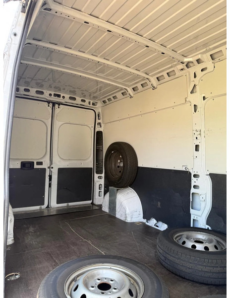 Opel Movano 2.2 diesel lang en hoog met laadklep, motor problemen... - Fourgon utilitaire: photos 5 Opel Movano 2.2 diesel lang en hoog met laadklep, motor problemen... - Fourgon utilitaire: photos 5