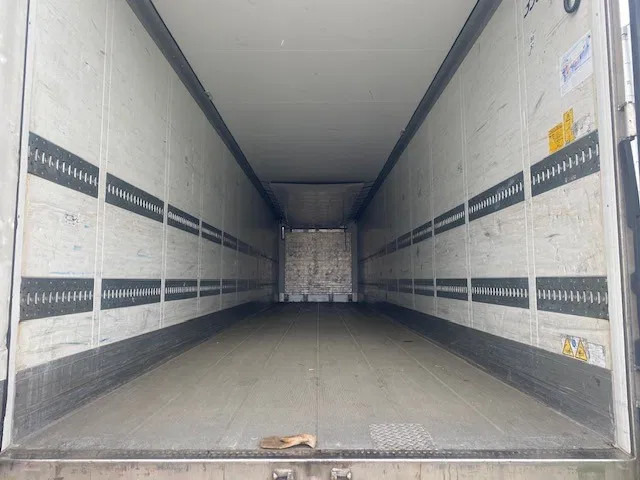 Schmitz Cargobull sko koelvries met carrier vector motor, saf assen disc brakes, 2 x lift , tuv gultig - Semi-remorque frigorifique: photos 5 Schmitz Cargobull sko koelvries met carrier vector motor, saf assen disc brakes, 2 x lift , tuv gultig - Semi-remorque frigorifique: photos 5