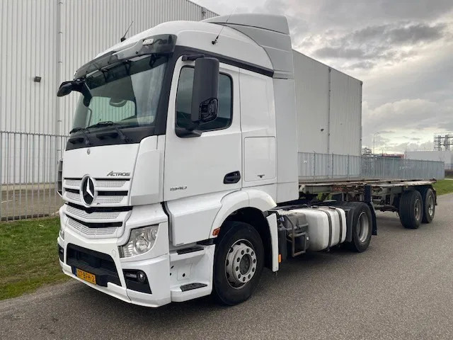 Mercedes-Benz Actros 1840 stream space cabine met spoilers zonneklep, apk gekeurd - Tracteur routier: photos 1 Mercedes-Benz Actros 1840 stream space cabine met spoilers zonneklep, apk gekeurd - Tracteur routier: photos 1
