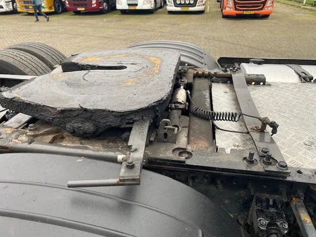 Volvo FH 16 6x2 sleepas trekker ,DL ,750 pk, XL cabine , schuifschotel . - Tracteur routier: photos 5 Volvo FH 16 6x2 sleepas trekker ,DL ,750 pk, XL cabine , schuifschotel . - Tracteur routier: photos 5