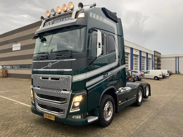 Volvo FH 16 6x2 sleepas trekker ,DL ,750 pk, XL cabine , schuifschotel . - Tracteur routier: photos 1 Volvo FH 16 6x2 sleepas trekker ,DL ,750 pk, XL cabine , schuifschotel . - Tracteur routier: photos 1