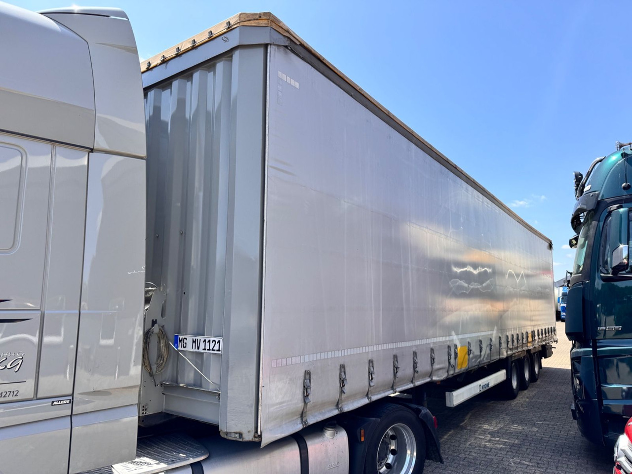 Krone SD Curtainsider MEGA Jumbo XL Zert Getränke etc - Semi-remorque rideaux coulissants: photos 4 Krone SD Curtainsider MEGA Jumbo XL Zert Getränke etc - Semi-remorque rideaux coulissants: photos 4
