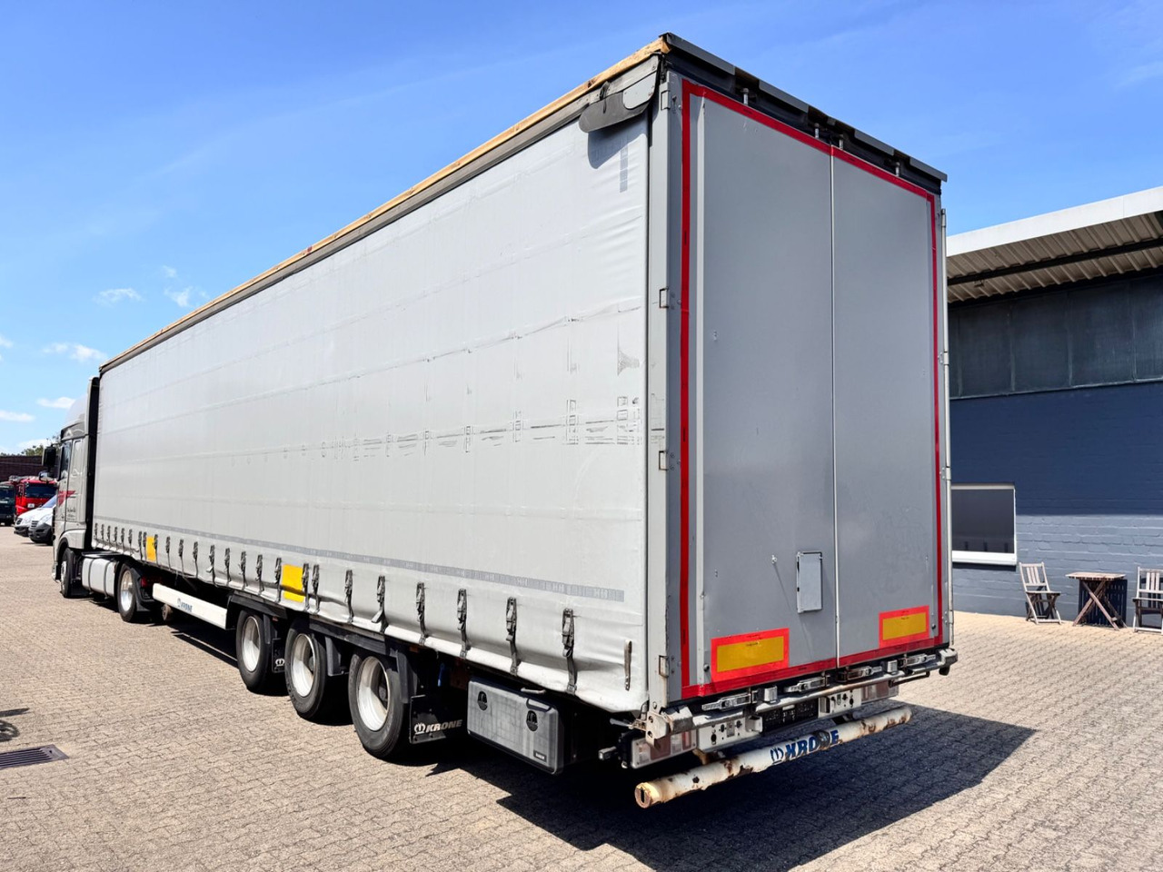 Krone SD Curtainsider MEGA Jumbo XL Zert Getränke etc - Semi-remorque rideaux coulissants: photos 3 Krone SD Curtainsider MEGA Jumbo XL Zert Getränke etc - Semi-remorque rideaux coulissants: photos 3
