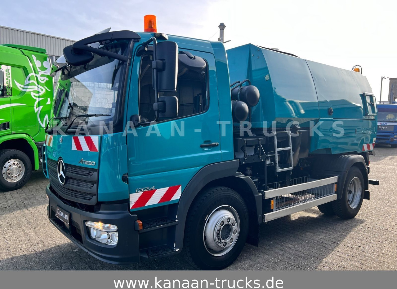 Mercedes-Benz 1324 Atego Johnston VT652 120TKM Euro6b - Balayeuse de voirie: photos 2 Mercedes-Benz 1324 Atego Johnston VT652 120TKM Euro6b - Balayeuse de voirie: photos 2