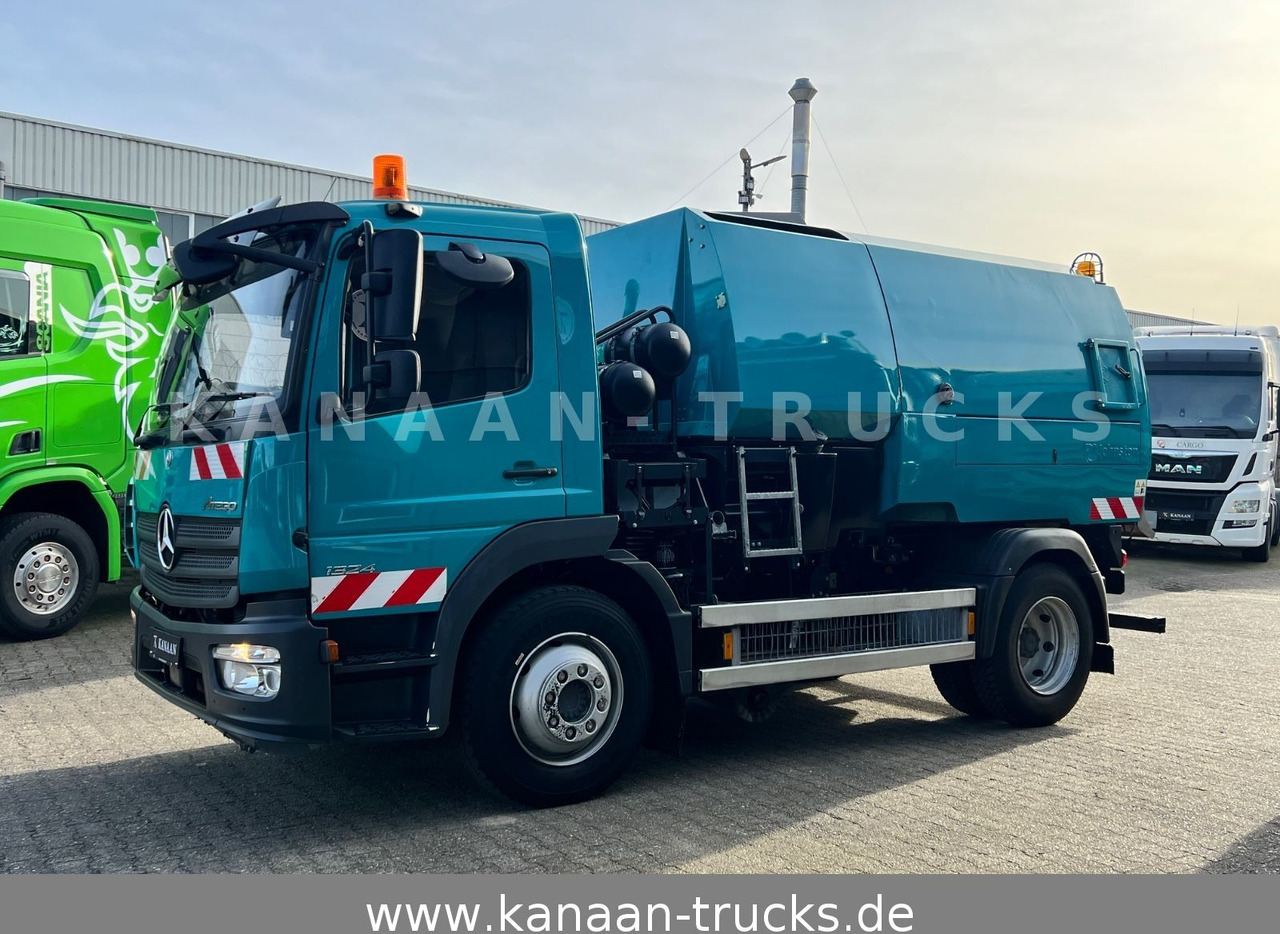 Mercedes-Benz 1324 Atego Johnston VT652 120TKM Euro6b - Balayeuse de voirie: photos 3 Mercedes-Benz 1324 Atego Johnston VT652 120TKM Euro6b - Balayeuse de voirie: photos 3