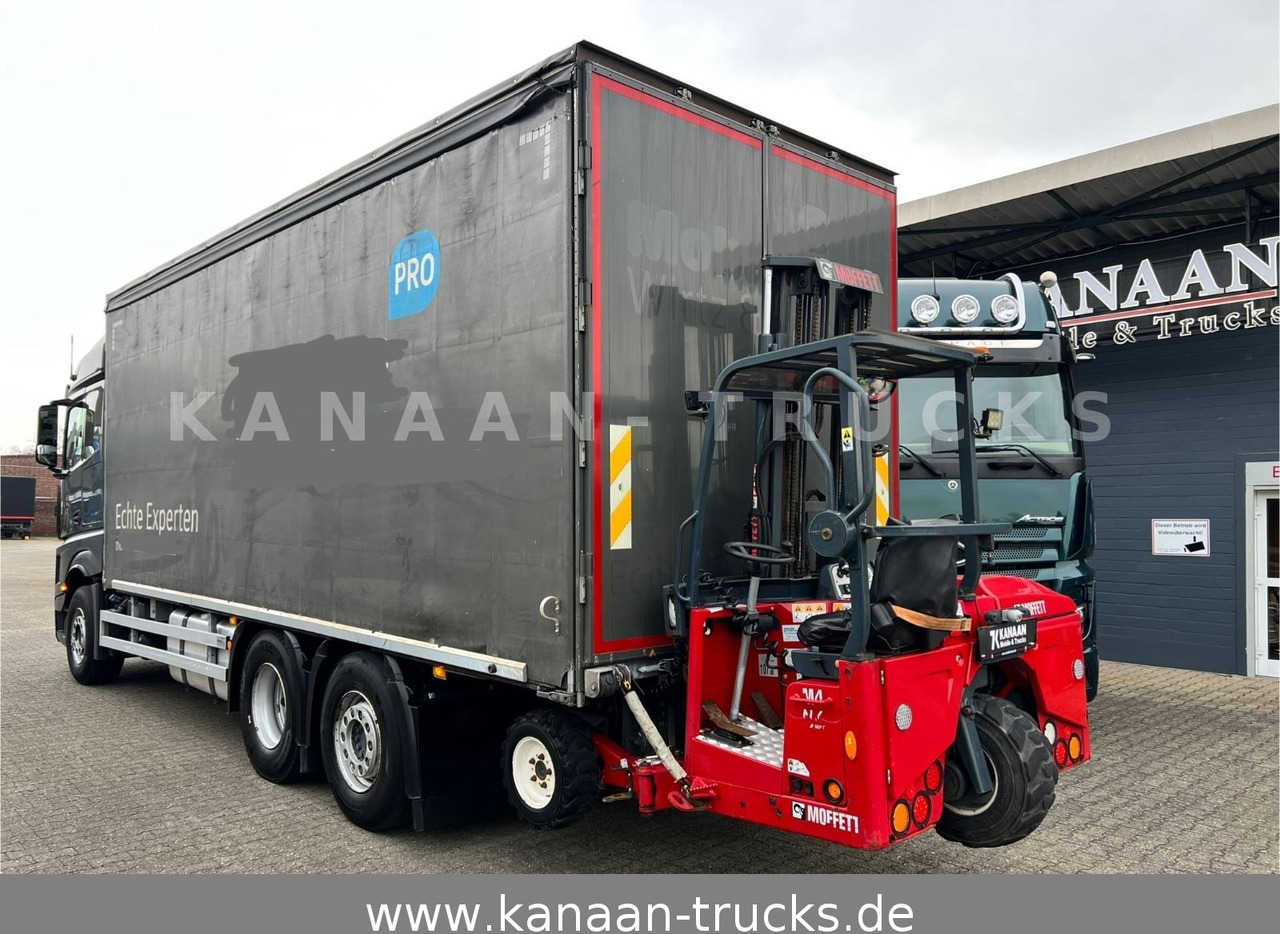 Mercedes-Benz 2548 Actros 6x2 Pritsche Moffet Mitnahme stapler - Camion à rideaux coulissants: photos 1 Mercedes-Benz 2548 Actros 6x2 Pritsche Moffet Mitnahme stapler - Camion à rideaux coulissants: photos 1