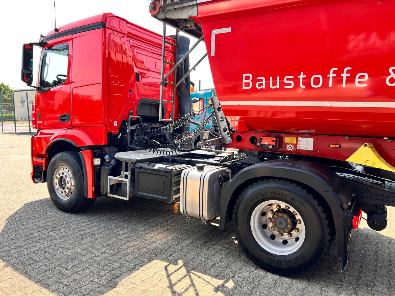 Mercedes-Benz 1846 LS Actros 5 4x2 Kipphydraulik - Tracteur routier: photos 3 Mercedes-Benz 1846 LS Actros 5 4x2 Kipphydraulik - Tracteur routier: photos 3