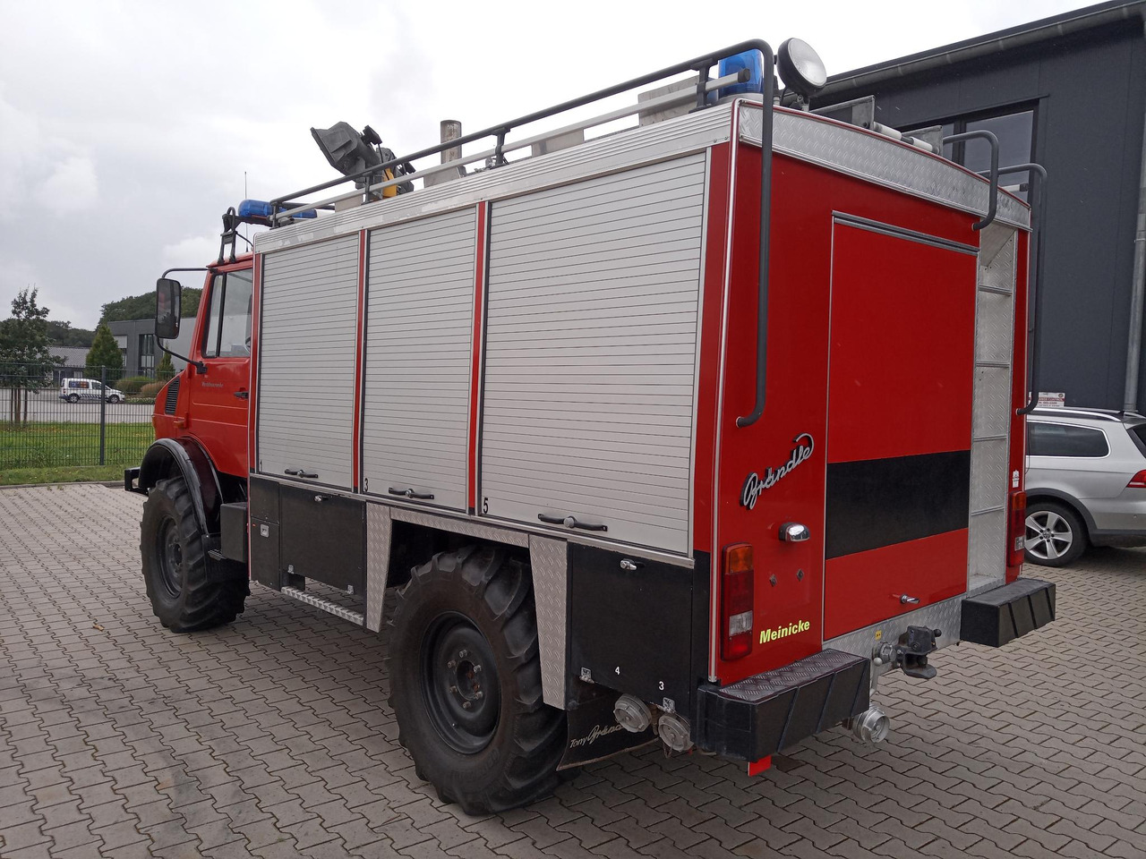 Mercedes Benz Unimog U1300L Unimog Firetruck - Camion de pompier: photos 5 Mercedes Benz Unimog U1300L Unimog Firetruck - Camion de pompier: photos 5