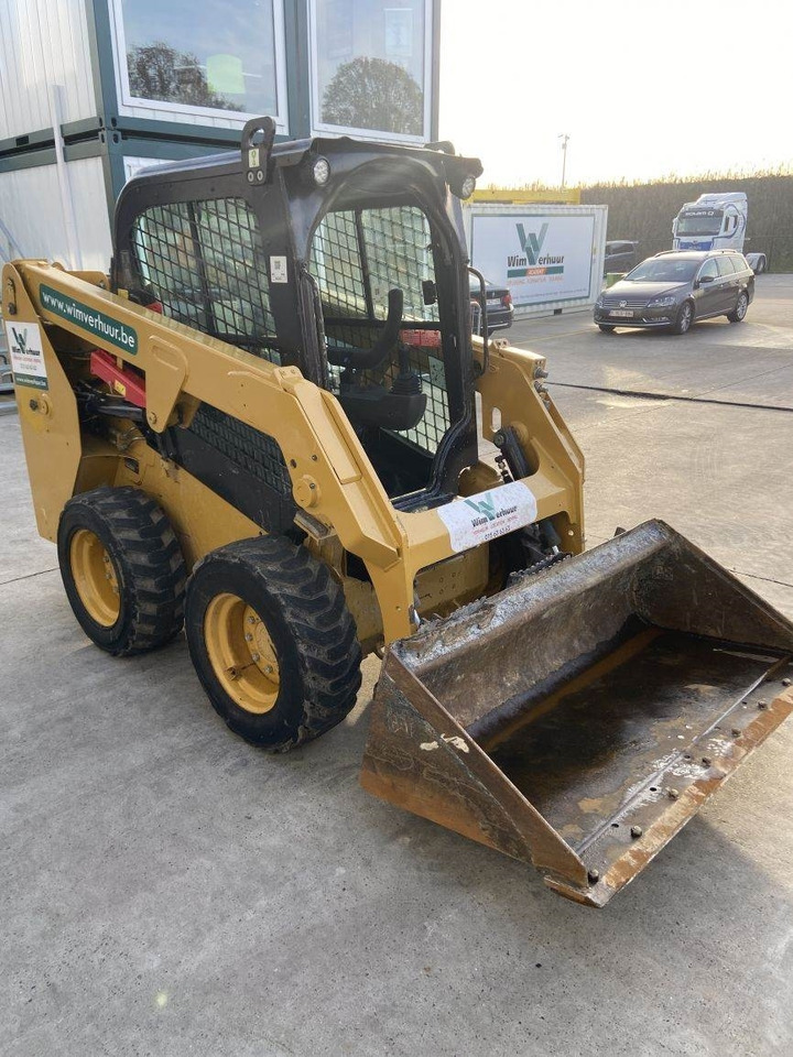 CAT 226 D3 (5867) - Mini chargeuse: photos 4 CAT 226 D3 (5867) - Mini chargeuse: photos 4