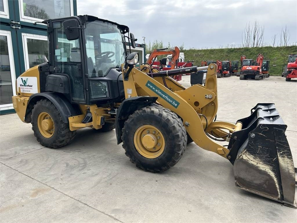 CAT 906M (8758) - Valet de ferme: photos 3 CAT 906M (8758) - Valet de ferme: photos 3