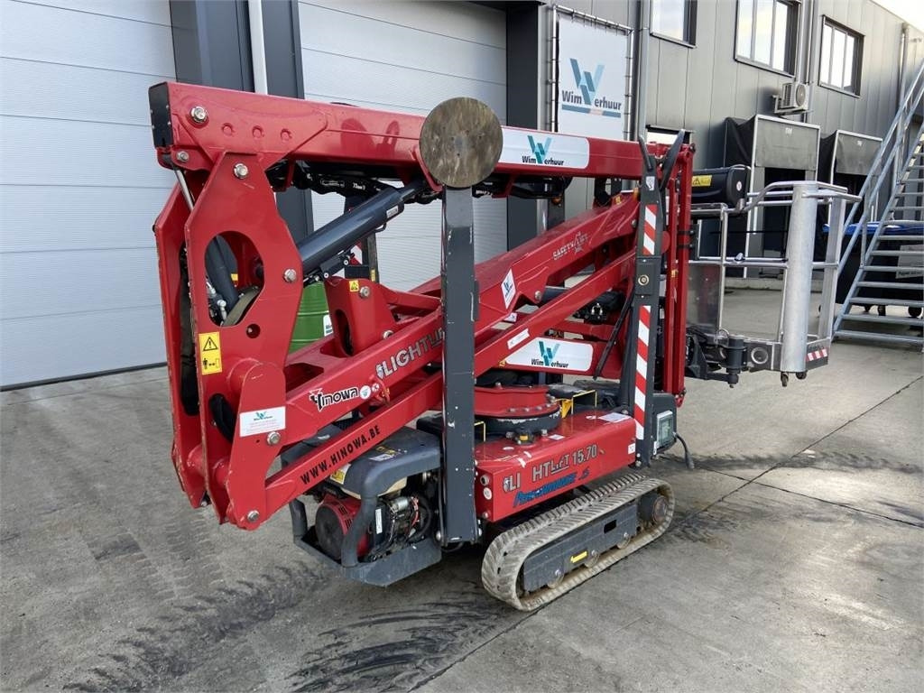 Hinowa Lightlift 15.70 IIIS (3832) - Nacelle articulée: photos 3 Hinowa Lightlift 15.70 IIIS (3832) - Nacelle articulée: photos 3