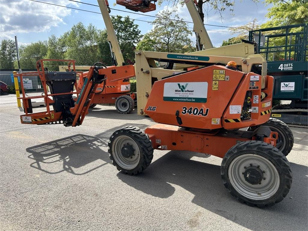 JLG 340AJ (4972)  - Nacelle articulée: photos 4 JLG 340AJ (4972)  - Nacelle articulée: photos 4