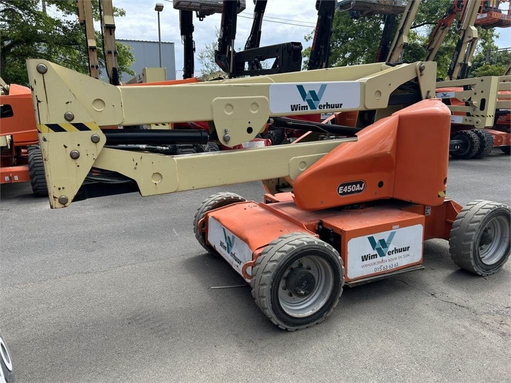 JLG E450AJ (2005) - Nacelle articulée: photos 5 JLG E450AJ (2005) - Nacelle articulée: photos 5