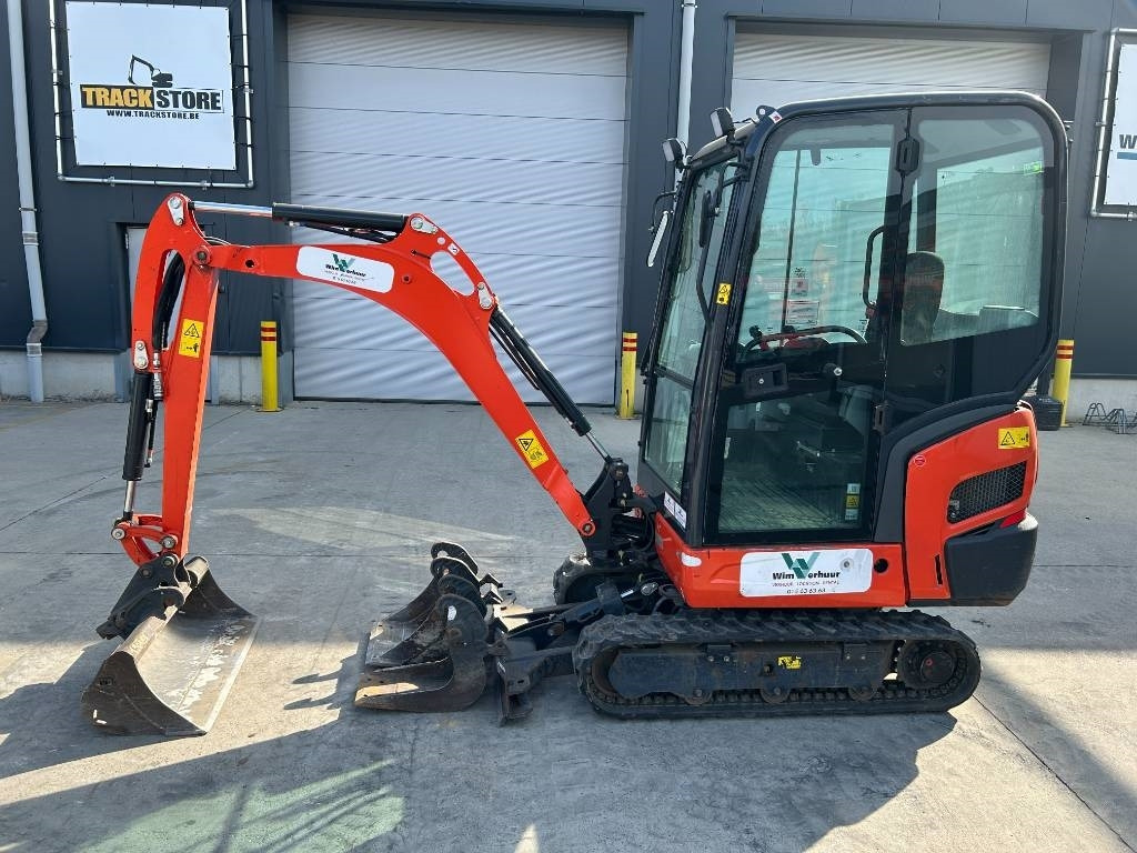 Kubota KX 019-4 - Mini pelle: photos 1 Kubota KX 019-4 - Mini pelle: photos 1