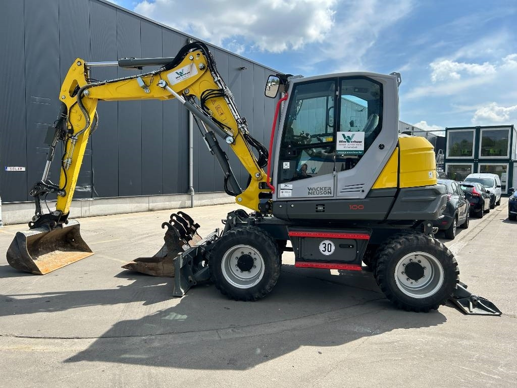 Wacker Neuson EW 100 - Pelle sur pneus: photos 1 Wacker Neuson EW 100 - Pelle sur pneus: photos 1
