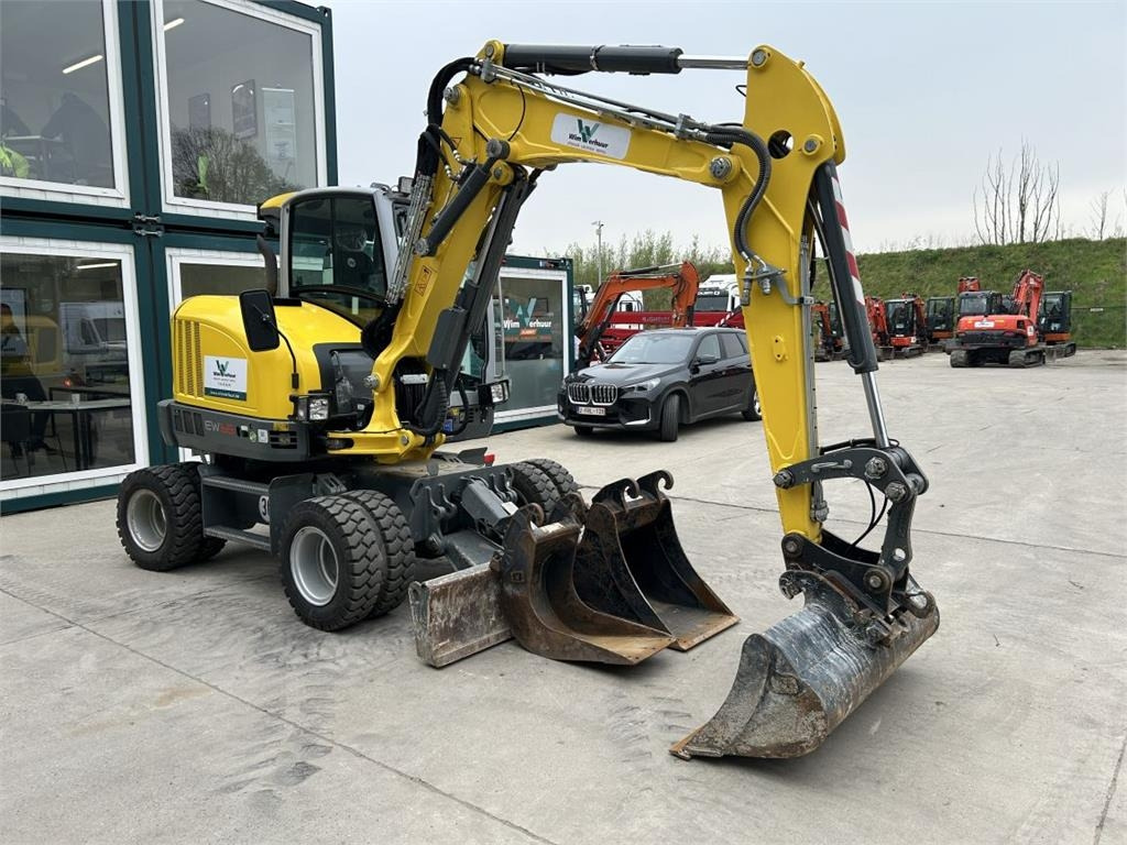 Wacker Neuson EW65 (8946) - Pelle sur pneus: photos 4 Wacker Neuson EW65 (8946) - Pelle sur pneus: photos 4