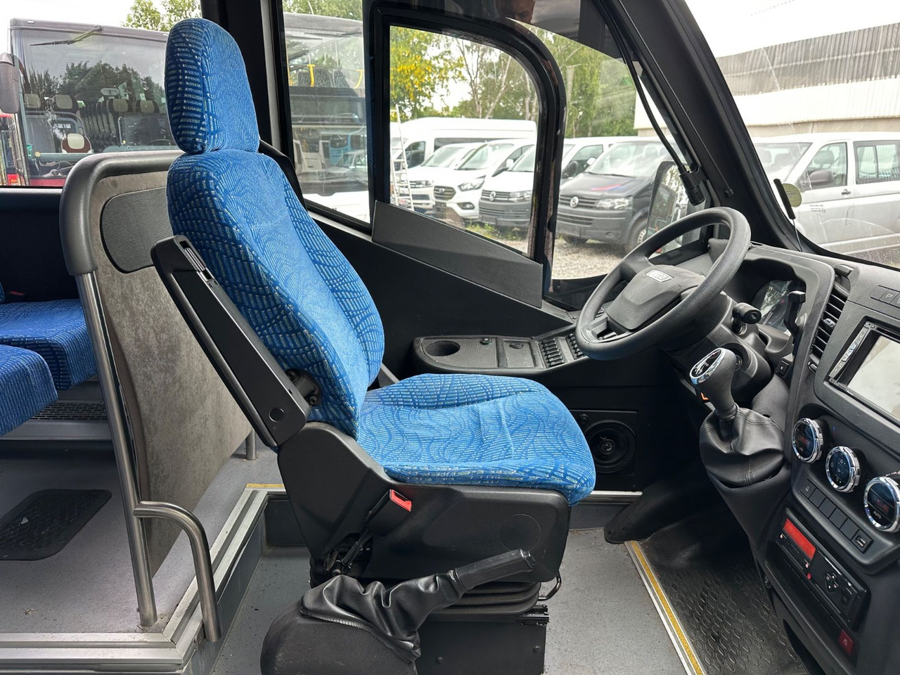 Iveco AN21 Atomic(MotorNeu*7.2t*Hecknied)Rapido Rosero - Minibus, Transport de personnes: photos 4 Iveco AN21 Atomic(MotorNeu*7.2t*Hecknied)Rapido Rosero - Minibus, Transport de personnes: photos 4