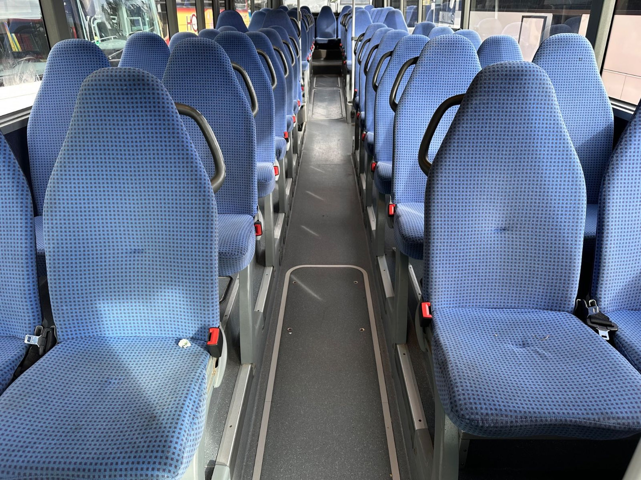 Bus interurbain Mercedes-Benz O550 Integro (56 Sitze*Klima*Schalt): photos 18
