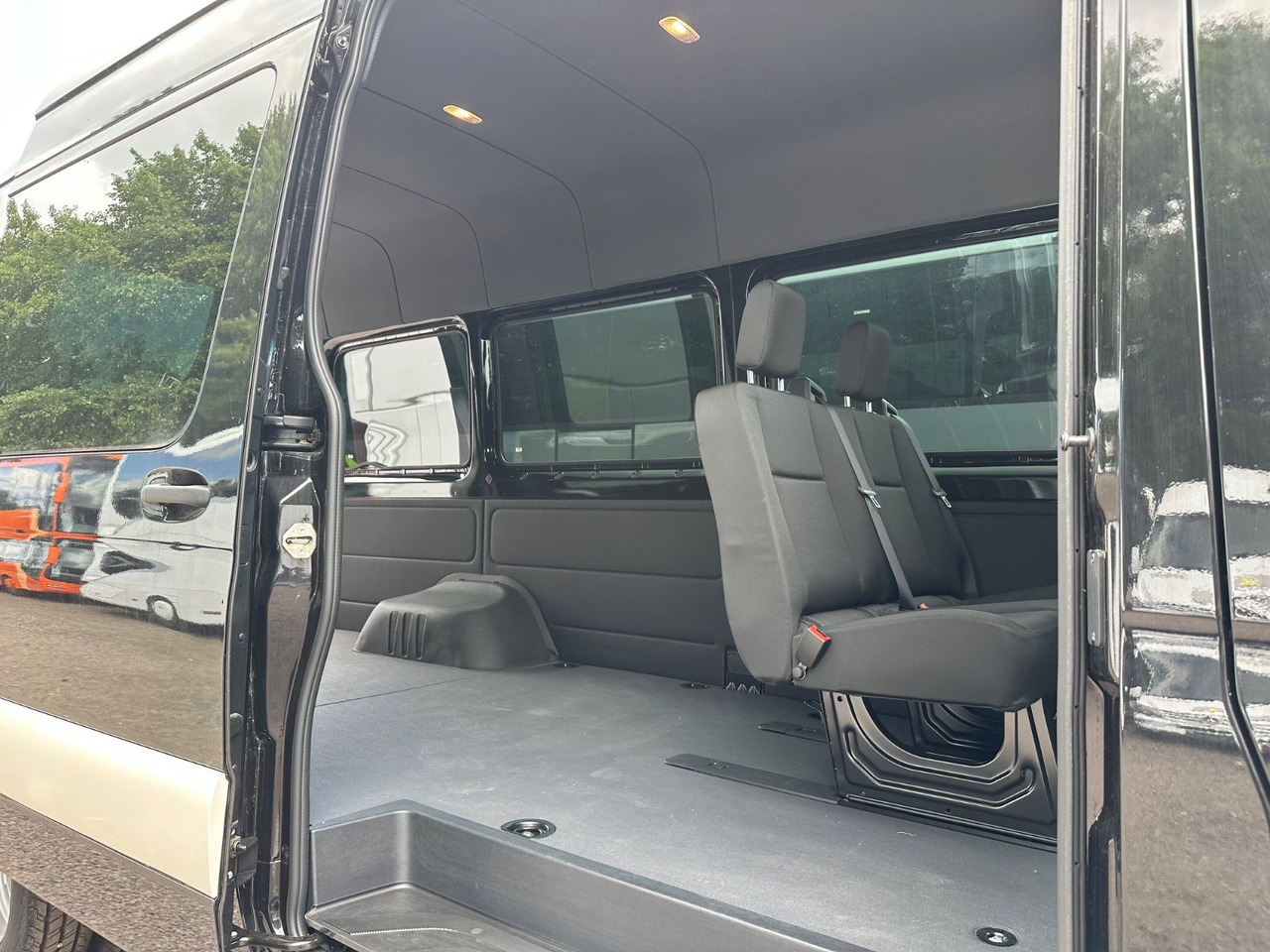 Mercedes-Benz Sprinter 519 CDi 4x4 H+L 360° Cam.*Navi*253.4 Km - Minibus, Transport de personnes: photos 4 Mercedes-Benz Sprinter 519 CDi 4x4 H+L 360° Cam.*Navi*253.4 Km - Minibus, Transport de personnes: photos 4