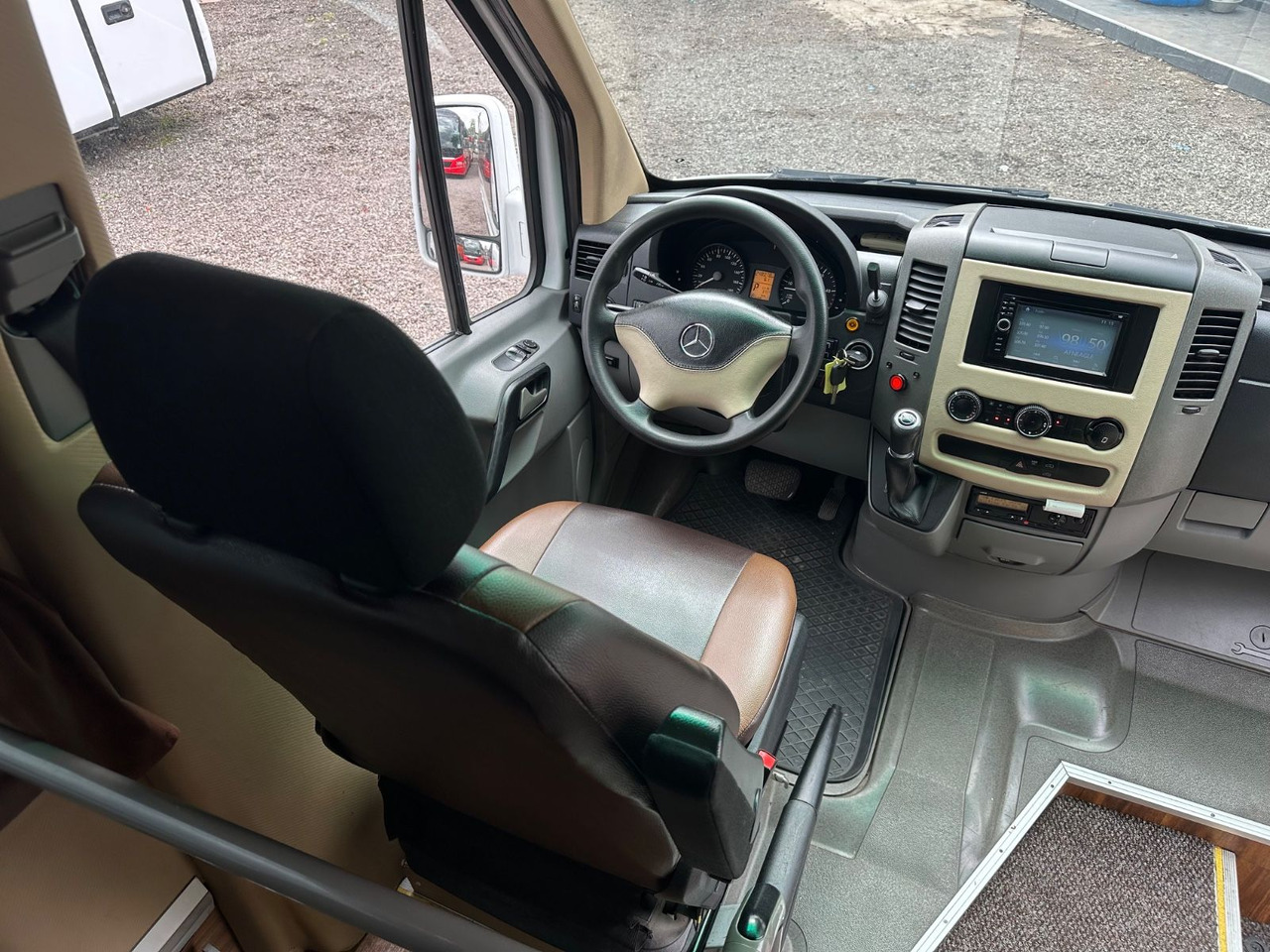 Mercedes-Benz Sprinter 519 CDi (Retarder*Klimaanlage*Reise) - Minibus, Transport de personnes: photos 5 Mercedes-Benz Sprinter 519 CDi (Retarder*Klimaanlage*Reise) - Minibus, Transport de personnes: photos 5